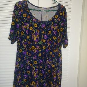 💜LulaRoe Perfect T💜
